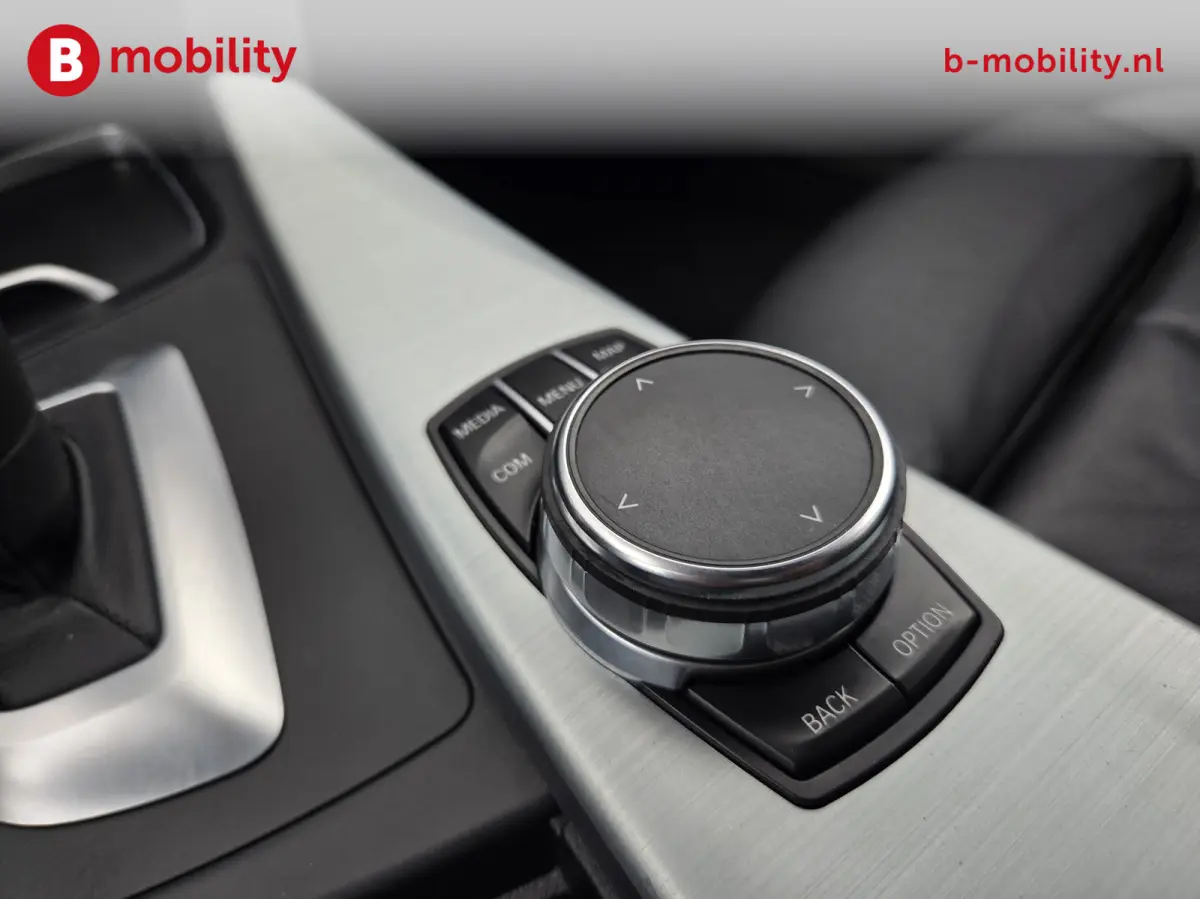 320i High Executive M-Sport Apple CarPlay NL Auto! | Hifi | DAB | Leer | Cruise Control | Navigatie