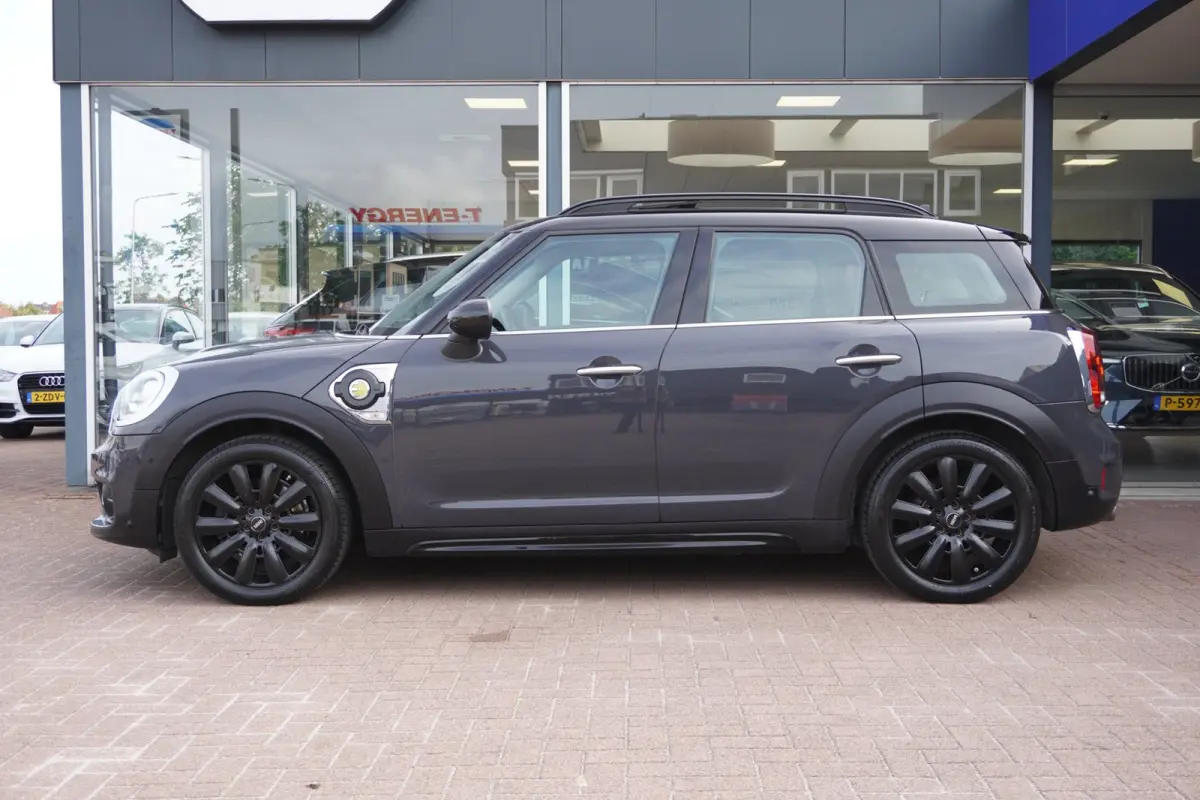 1.5 Cooper ALL4 Chili Automaat | Navigatie | CarPlay | Plugin | Vol opties | Inruil mogelijk