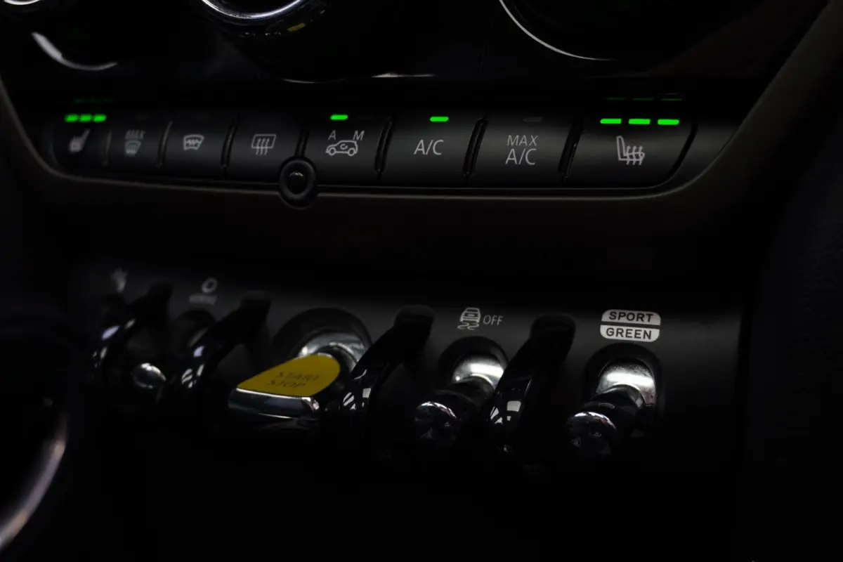 1.5 Cooper ALL4 Chili Automaat | Navigatie | CarPlay | Plugin | Vol opties | Inruil mogelijk