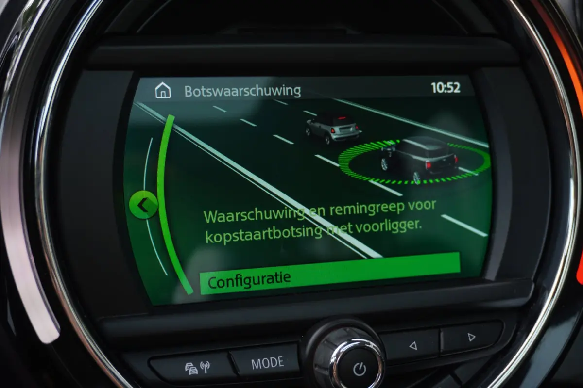 1.5 Cooper ALL4 Chili Automaat | Navigatie | CarPlay | Plugin | Vol opties | Inruil mogelijk