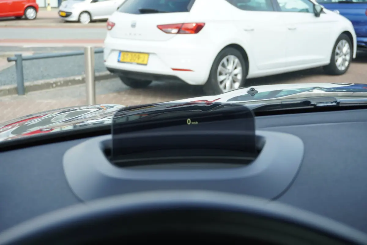1.5 Cooper ALL4 Chili Automaat | Navigatie | CarPlay | Plugin | Vol opties | Inruil mogelijk