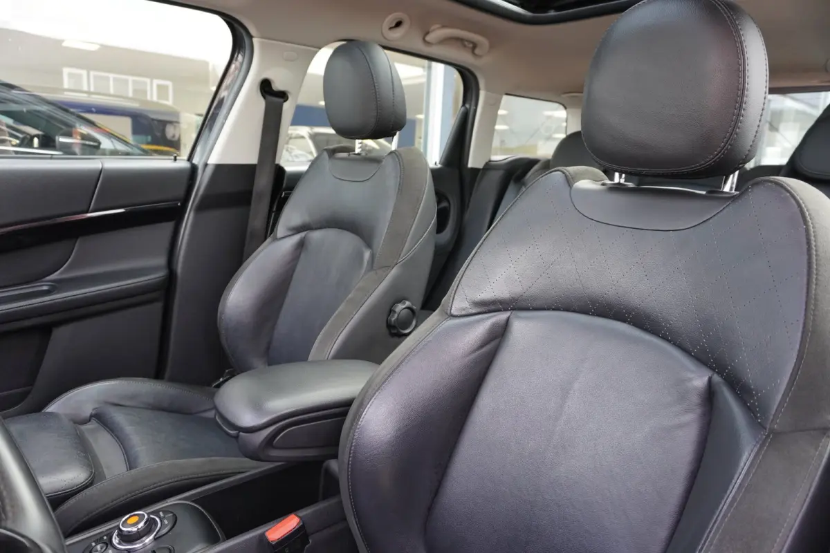 1.5 Cooper ALL4 Chili Automaat | Navigatie | CarPlay | Plugin | Vol opties | Inruil mogelijk