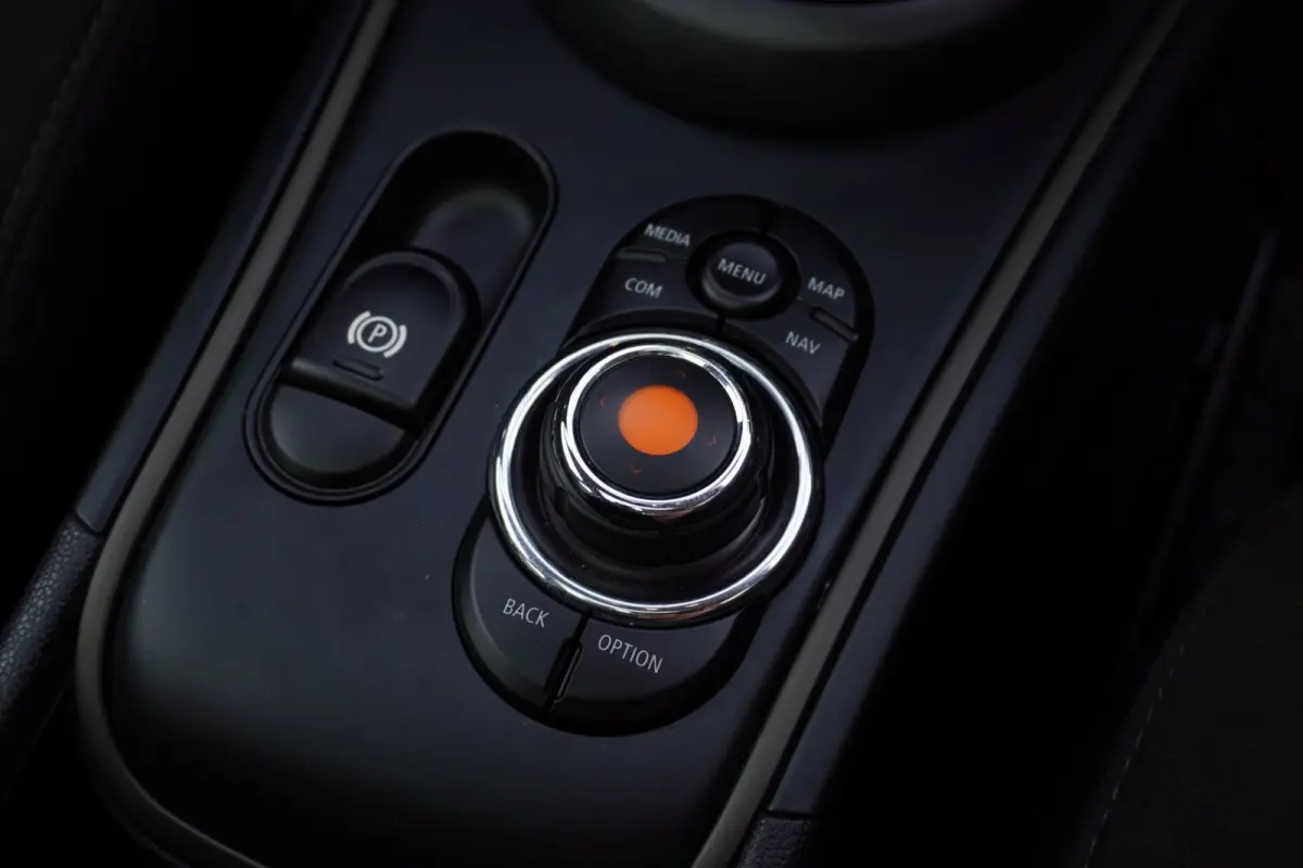1.5 Cooper ALL4 Chili Automaat | Navigatie | CarPlay | Plugin | Vol opties | Inruil mogelijk