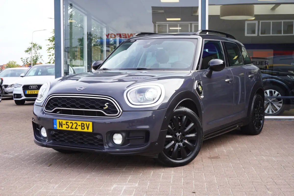 1.5 Cooper ALL4 Chili Automaat | Navigatie | CarPlay | Plugin | Vol opties | Inruil mogelijk