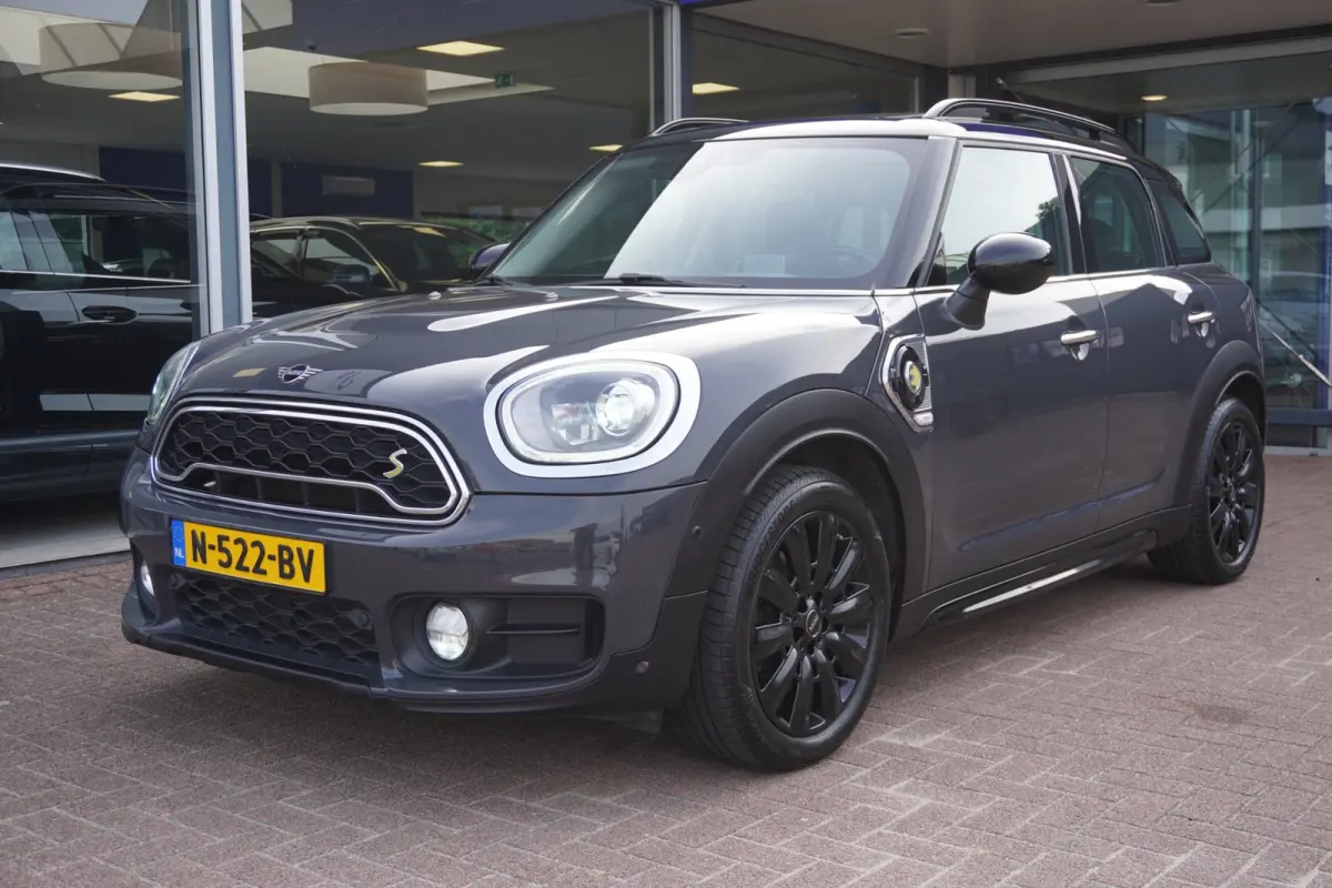 1.5 Cooper ALL4 Chili Automaat | Navigatie | CarPlay | Plugin | Vol opties | Inruil mogelijk