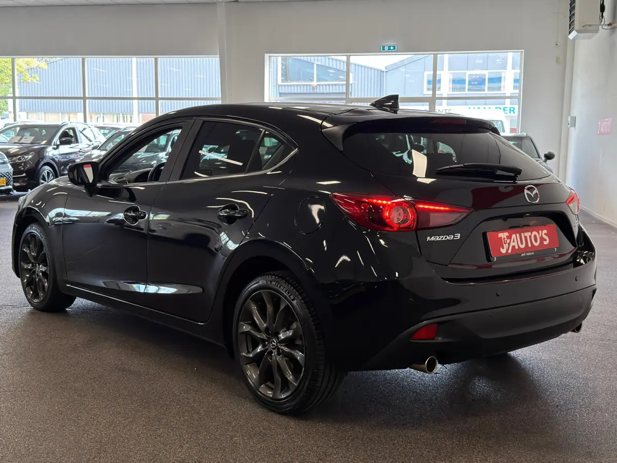 2.0 SkyActiv-G| NAVIGATIE/CAMERA| CRUISE | ECC AIRCO |