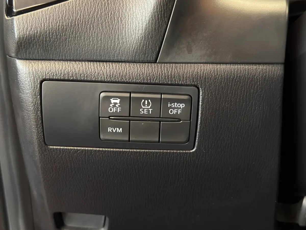 2.0 SkyActiv-G| NAVIGATIE/CAMERA| CRUISE | ECC AIRCO |