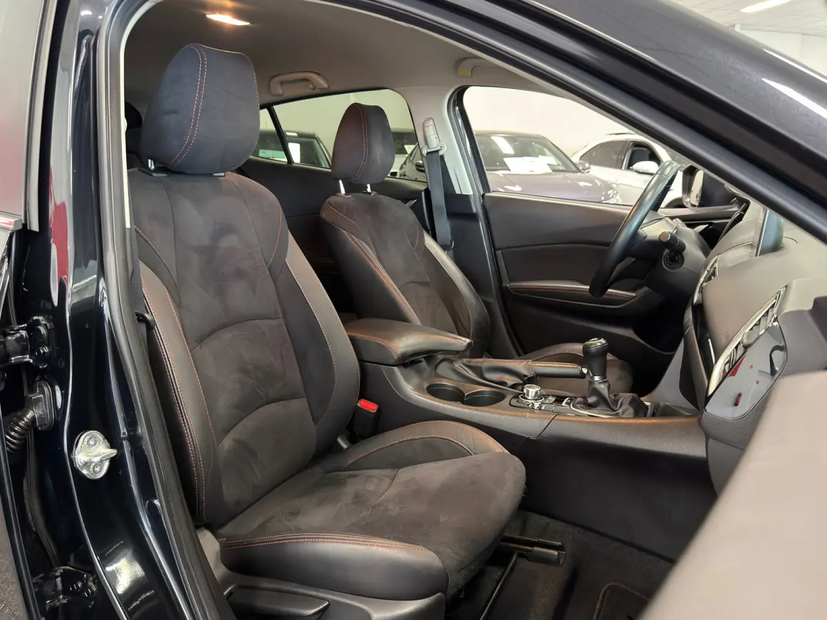 2.0 SkyActiv-G| NAVIGATIE/CAMERA| CRUISE | ECC AIRCO |