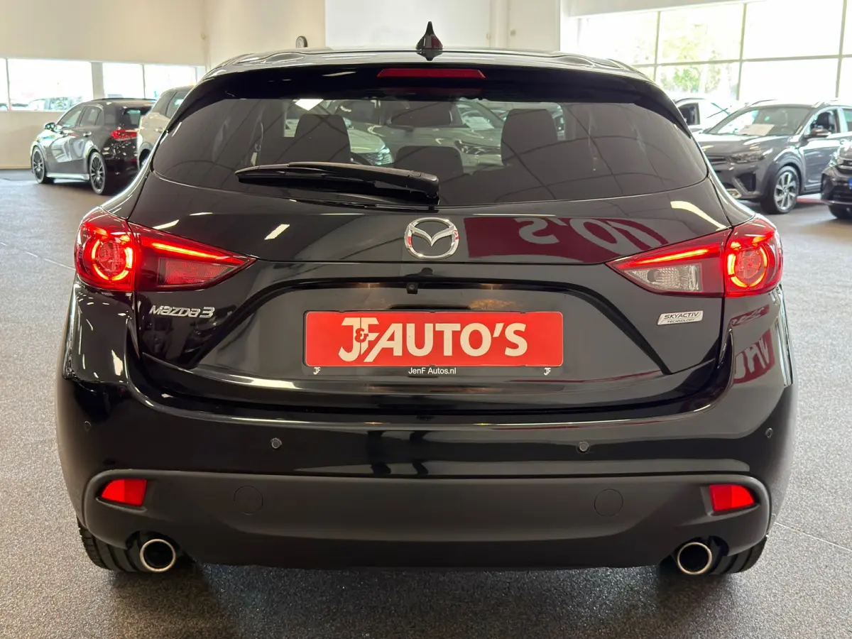 2.0 SkyActiv-G| NAVIGATIE/CAMERA| CRUISE | ECC AIRCO |