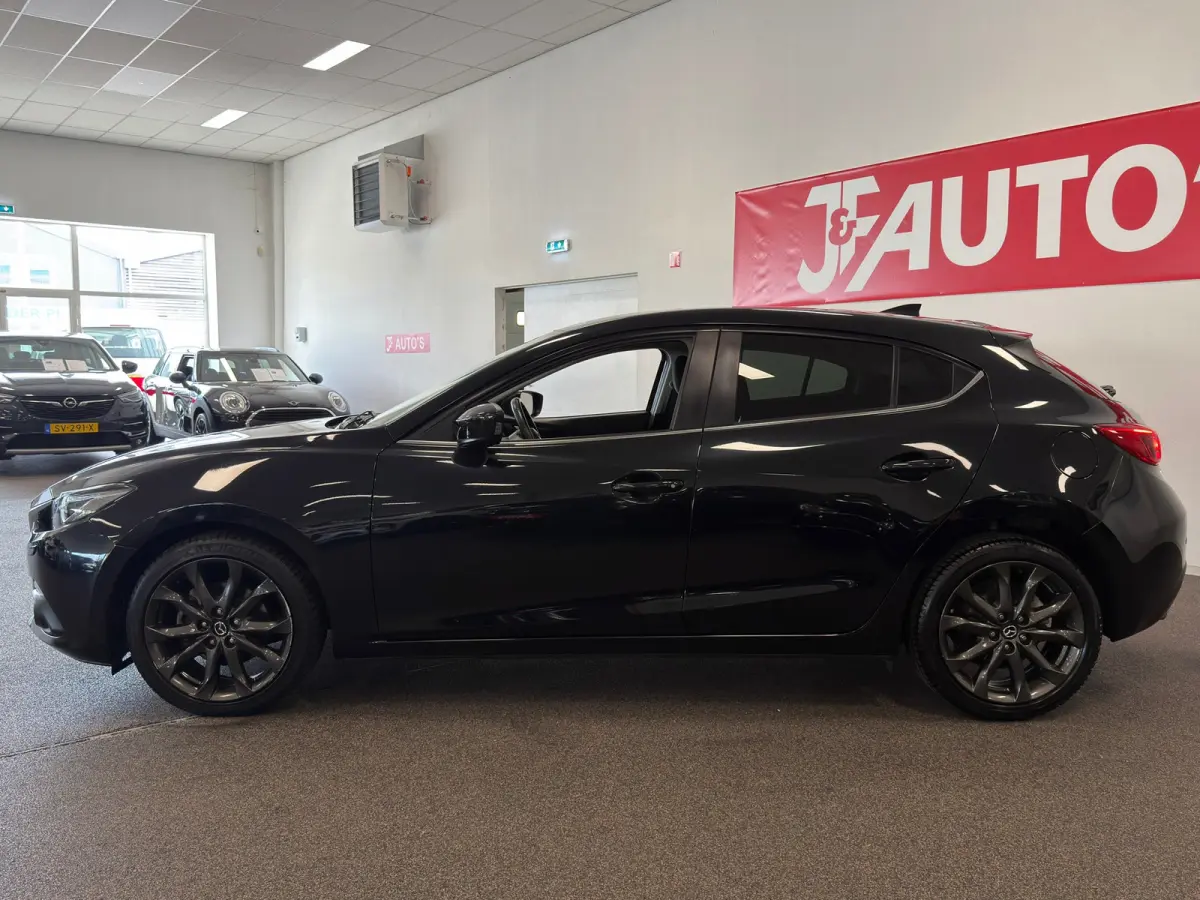 2.0 SkyActiv-G| NAVIGATIE/CAMERA| CRUISE | ECC AIRCO |