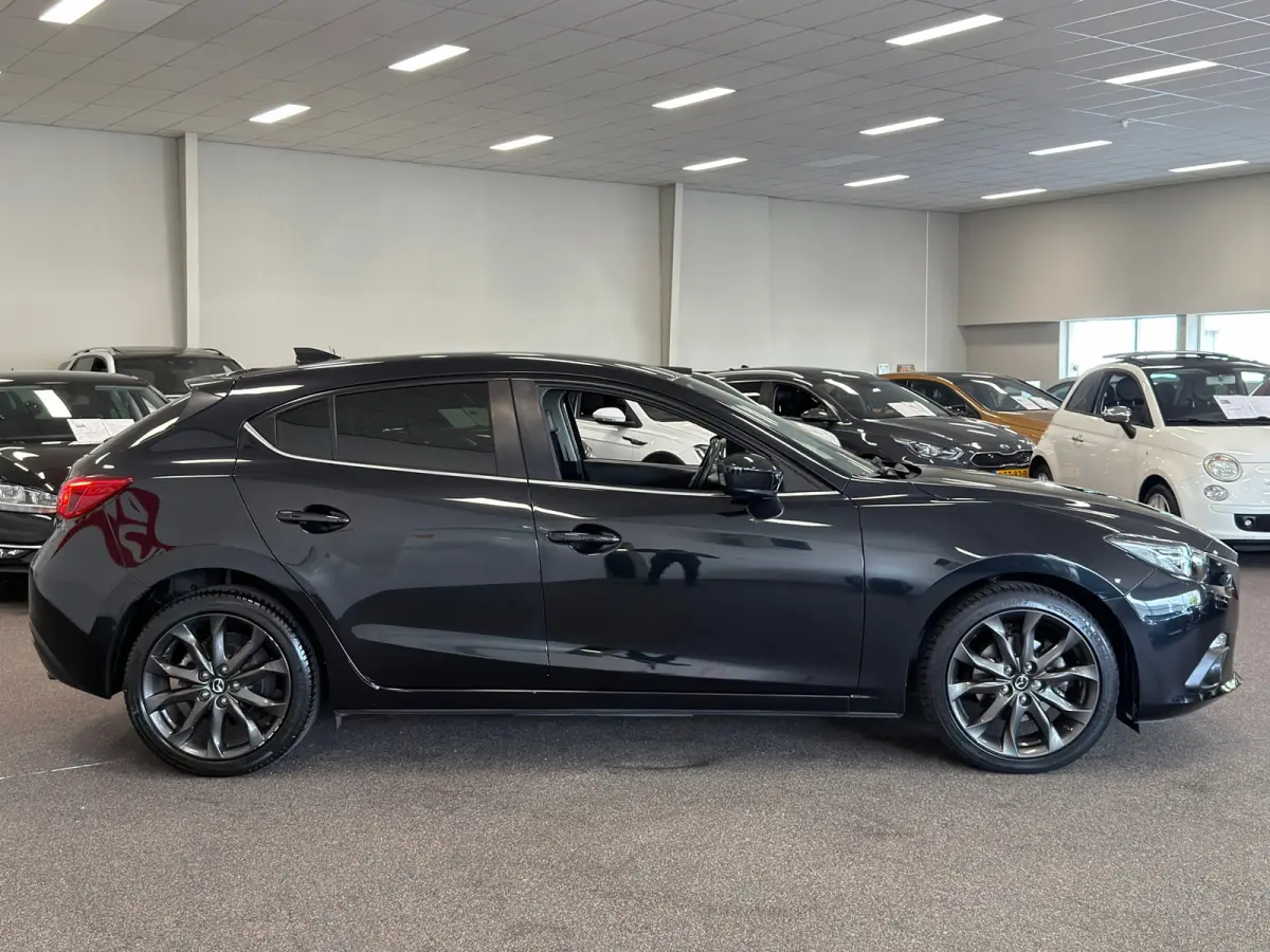 2.0 SkyActiv-G| NAVIGATIE/CAMERA| CRUISE | ECC AIRCO |