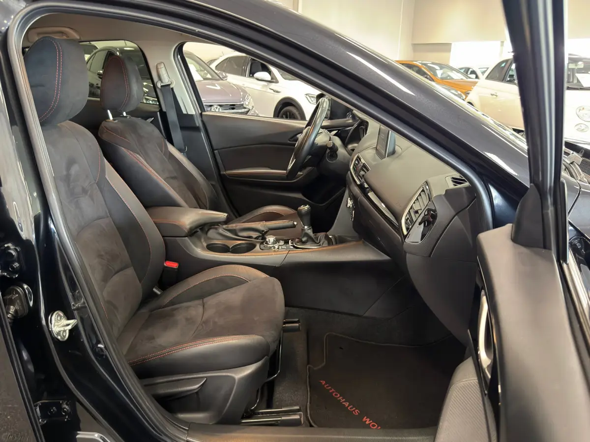 2.0 SkyActiv-G| NAVIGATIE/CAMERA| CRUISE | ECC AIRCO |