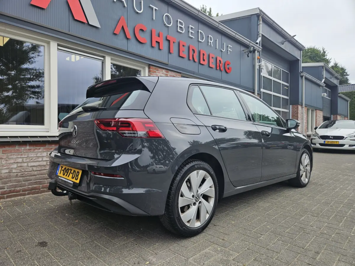 1.0 TSI Life Business Lesauto! Trekhaak! Nette Staat! Carplay! Navigatie! LED!