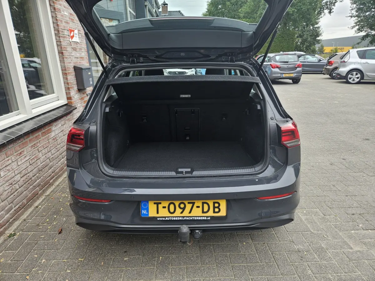 1.0 TSI Life Business Lesauto! Trekhaak! Nette Staat! Carplay! Navigatie! LED!