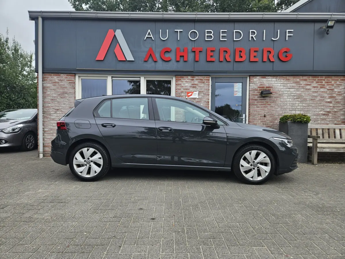 1.0 TSI Life Business Lesauto! Trekhaak! Nette Staat! Carplay! Navigatie! LED!
