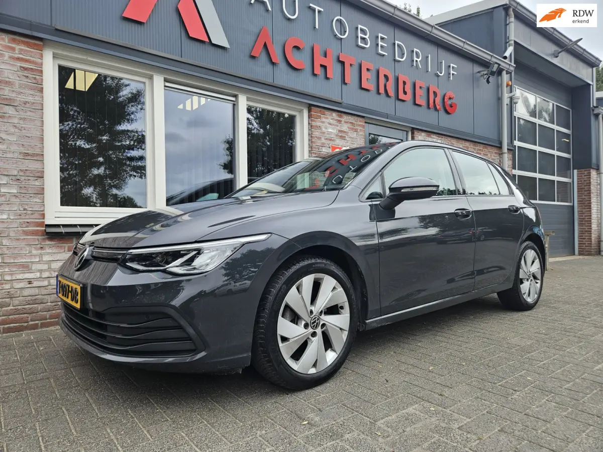 1.0 TSI Life Business Lesauto! Trekhaak! Nette Staat! Carplay! Navigatie! LED!