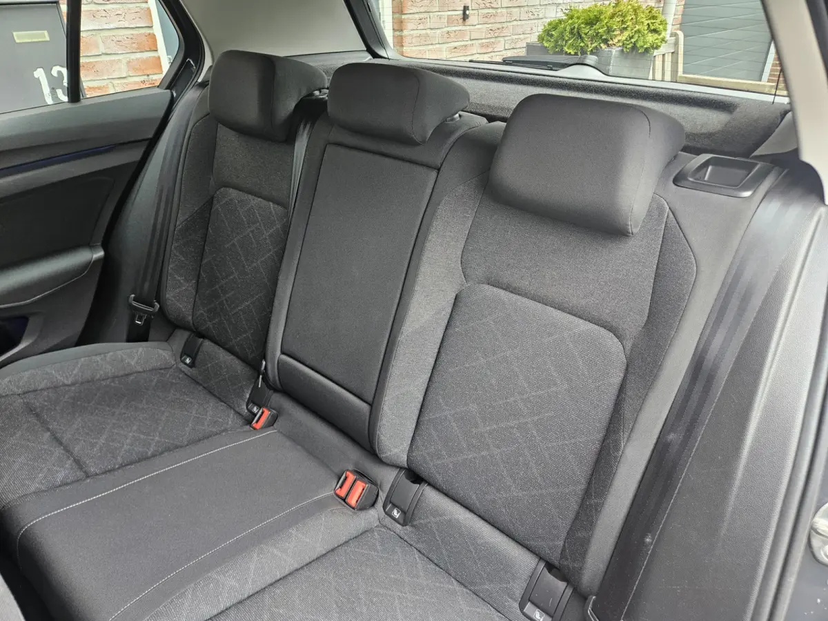 1.0 TSI Life Business Lesauto! Trekhaak! Nette Staat! Carplay! Navigatie! LED!
