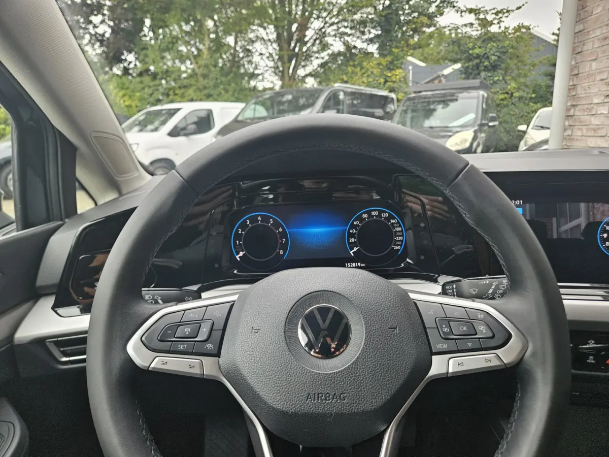 1.0 TSI Life Business Lesauto! Trekhaak! Nette Staat! Carplay! Navigatie! LED!