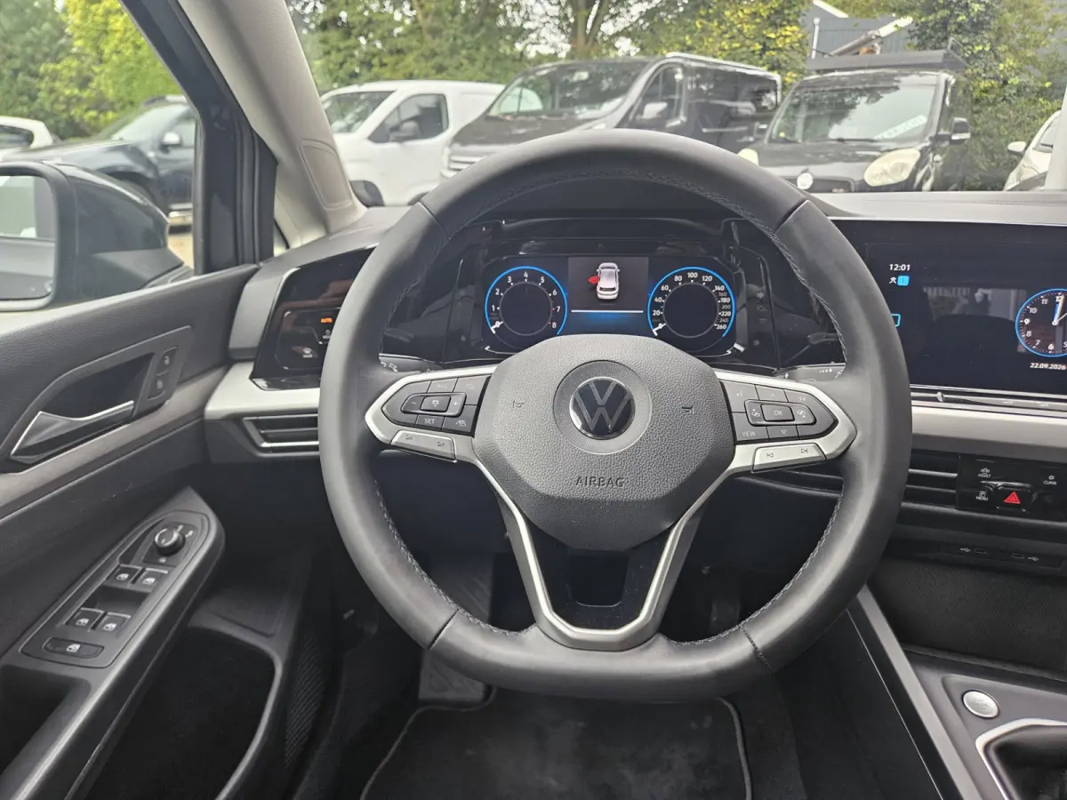 1.0 TSI Life Business Lesauto! Trekhaak! Nette Staat! Carplay! Navigatie! LED!