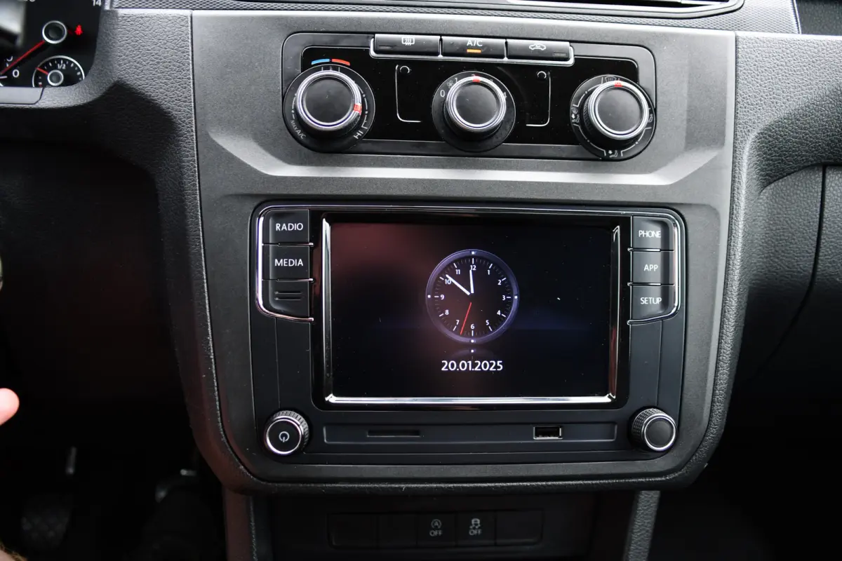 2.0 TDI L1H1 PB Edition Airco, Multimedia, Leder, 185pk, Radio, Uniek!