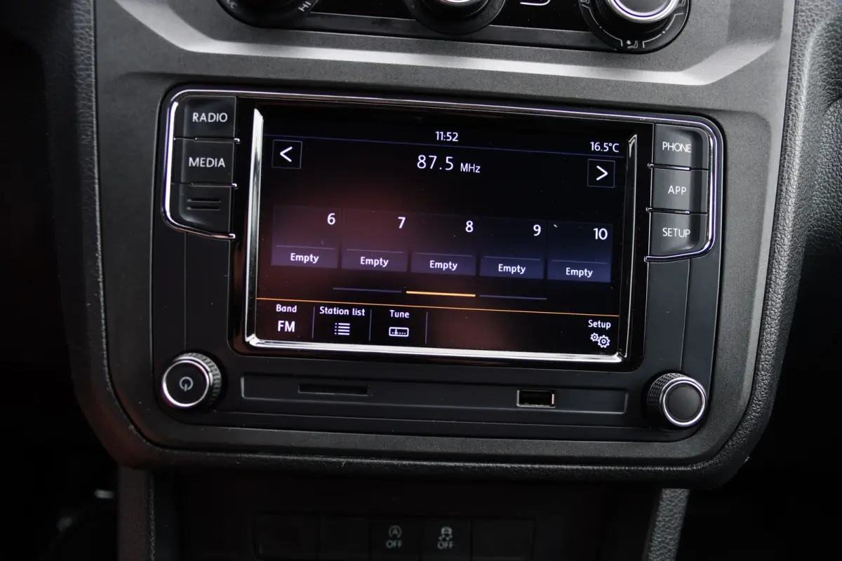 2.0 TDI L1H1 PB Edition Airco, Multimedia, Leder, 185pk, Radio, Uniek!