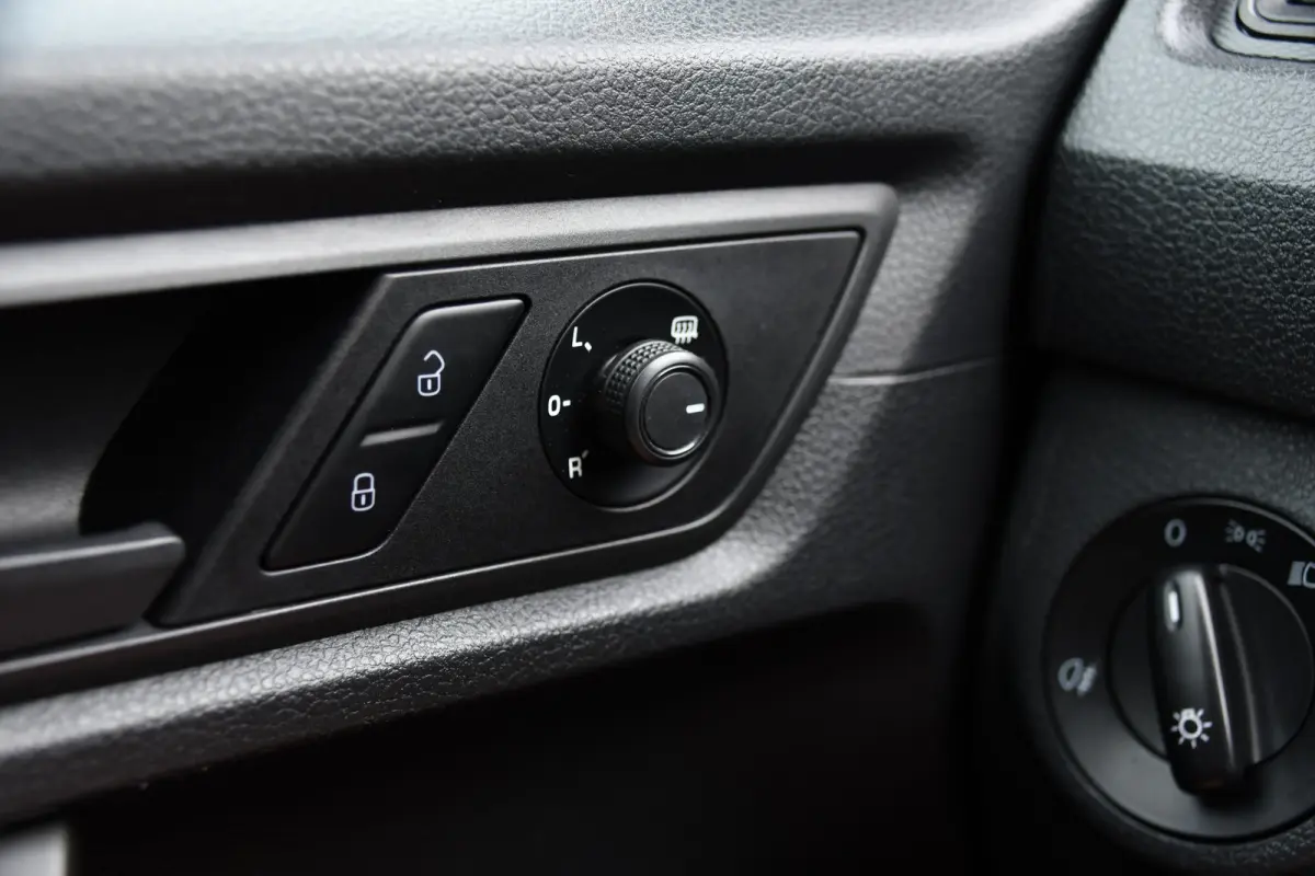 2.0 TDI L1H1 PB Edition Airco, Multimedia, Leder, 185pk, Radio, Uniek!