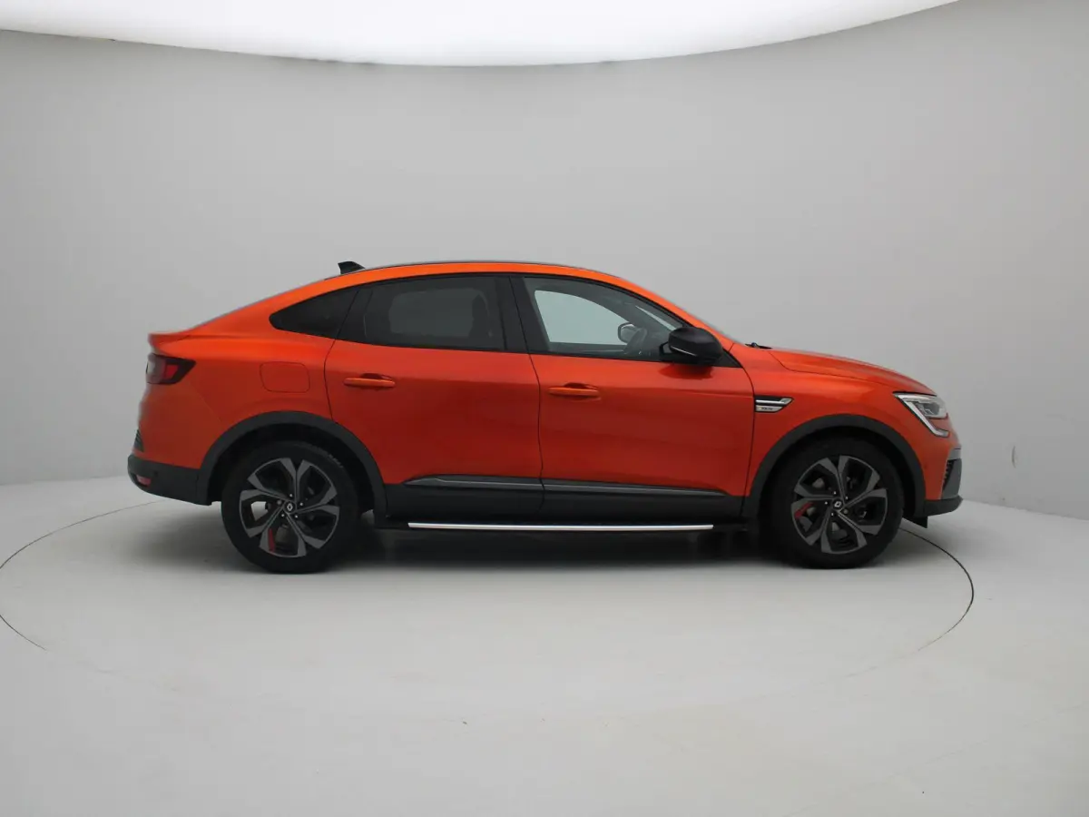 1.6 E-Tech Hybrid 145 R.S. Line | Apple Carplay/Android Auto | Automaat | Camera | Led Verlichting | Leder |