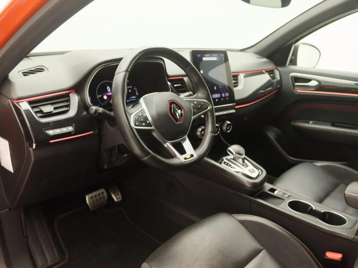 1.6 E-Tech Hybrid 145 R.S. Line | Apple Carplay/Android Auto | Automaat | Camera | Led Verlichting | Leder |