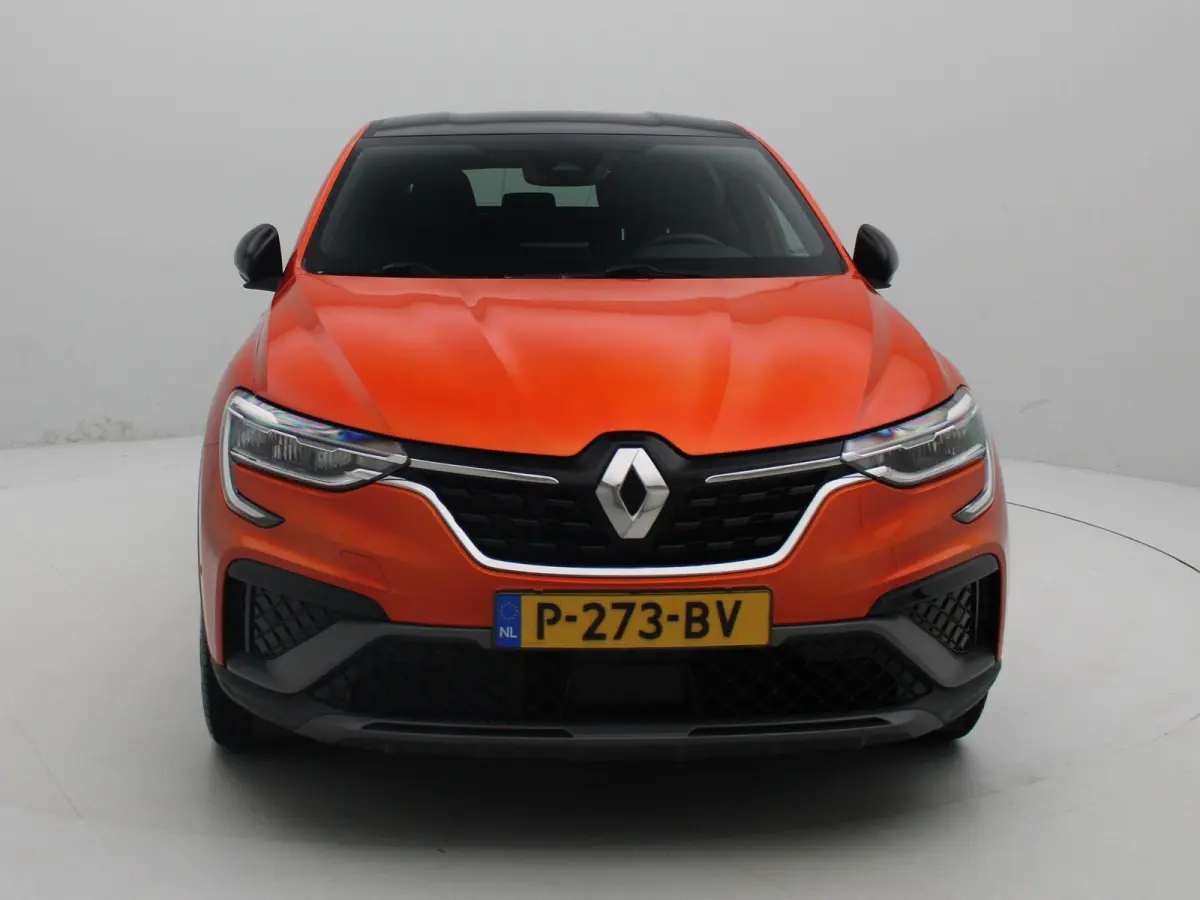 1.6 E-Tech Hybrid 145 R.S. Line | Apple Carplay/Android Auto | Automaat | Camera | Led Verlichting | Leder |
