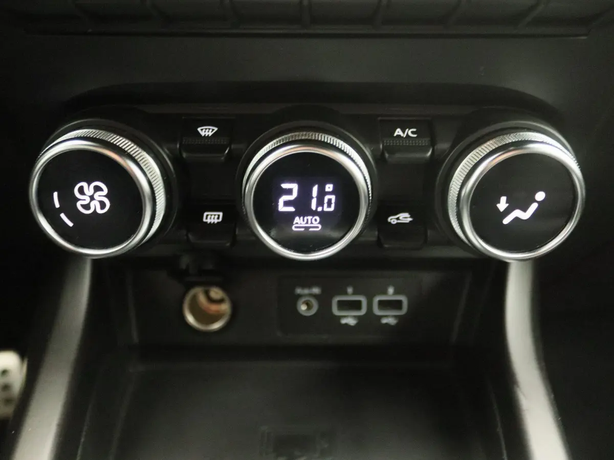 1.6 E-Tech Hybrid 145 R.S. Line | Apple Carplay/Android Auto | Automaat | Camera | Led Verlichting | Leder |