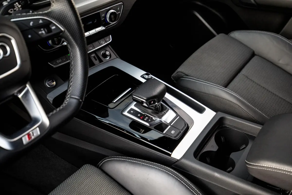 55TFSI 55 TFSI e S-Line