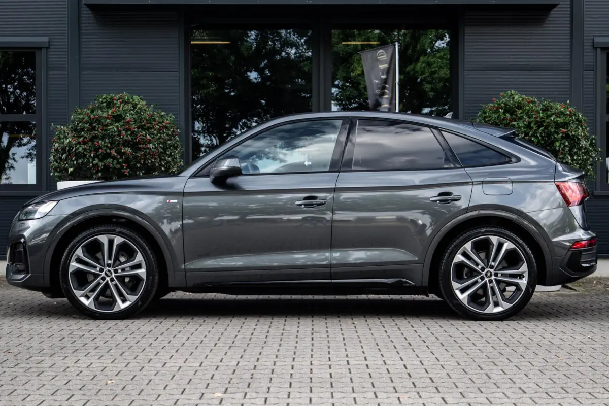 55TFSI 55 TFSI e S-Line
