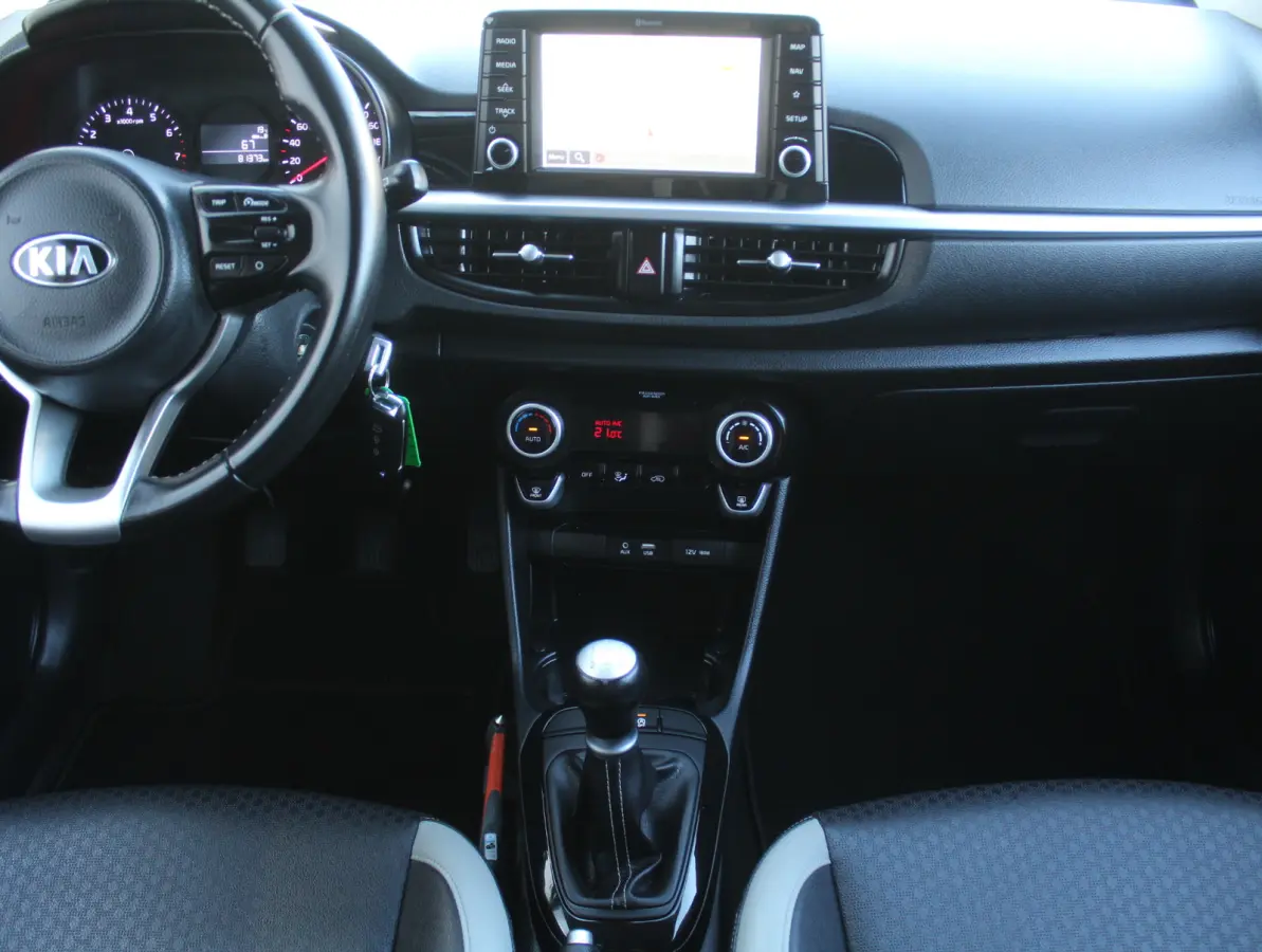 1.0 CVVT Design Edition CLIMATE | CARPLAY | CRUISE | LMV16 | NAVI | LED | CAMERA | LEDER