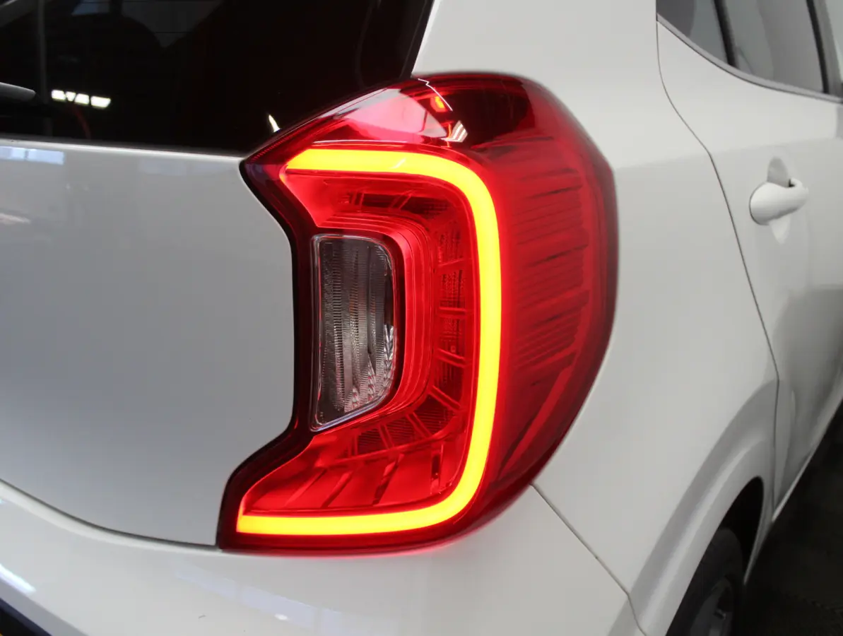 1.0 CVVT Design Edition CLIMATE | CARPLAY | CRUISE | LMV16 | NAVI | LED | CAMERA | LEDER