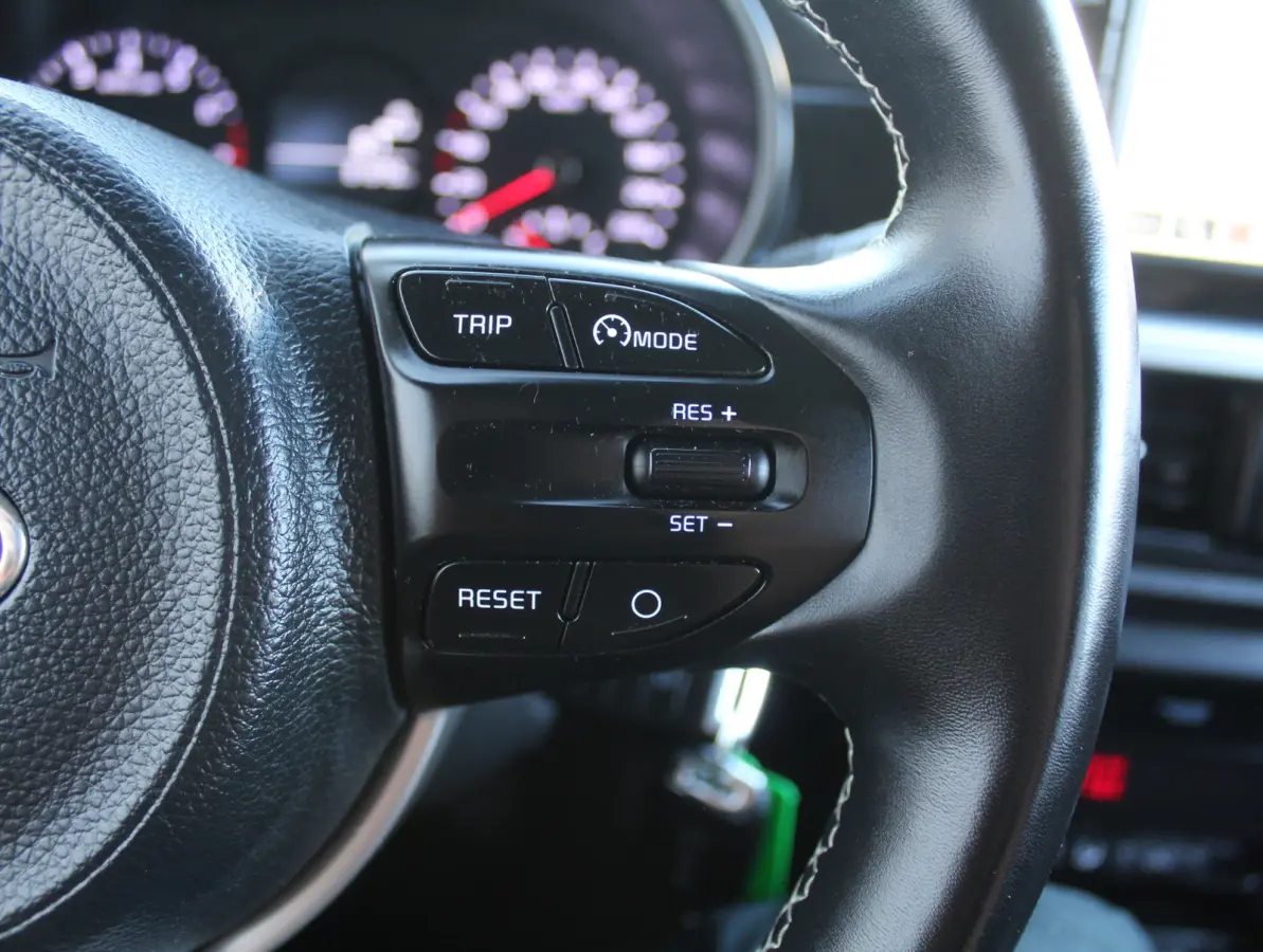 1.0 CVVT Design Edition CLIMATE | CARPLAY | CRUISE | LMV16 | NAVI | LED | CAMERA | LEDER