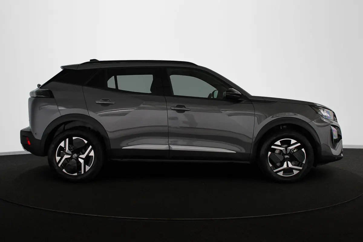 1.2 Hybrid 145 Allure Keyless 360 Camera Dodehoek