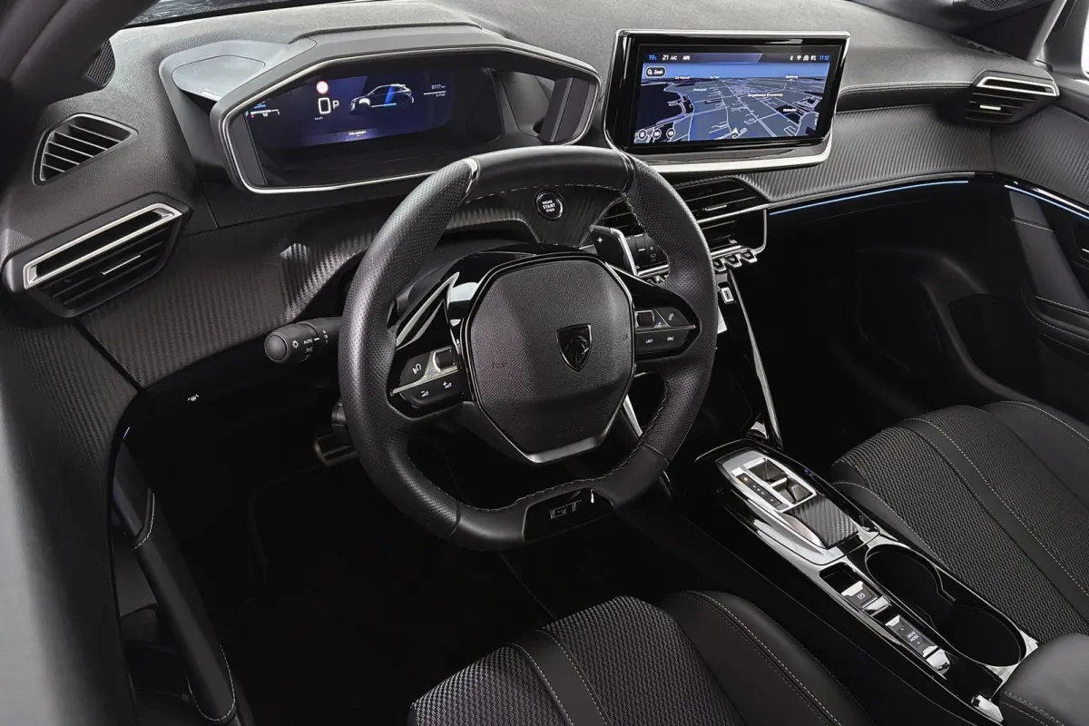 1.2 Hybrid 110 e-DCS6 GT 360 Camera Keyless LED Apple CarPlay