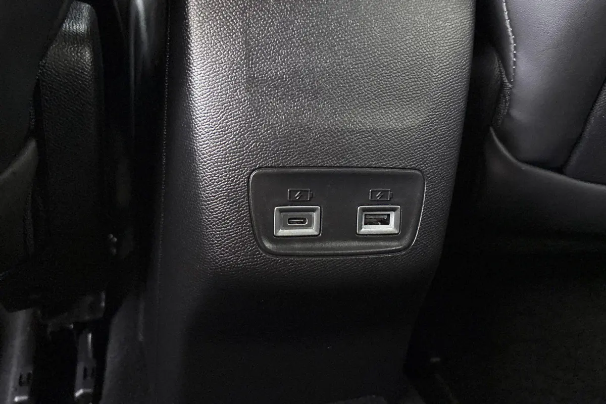 1.2 Hybrid 110 e-DCS6 GT 360 Camera Keyless LED Apple CarPlay