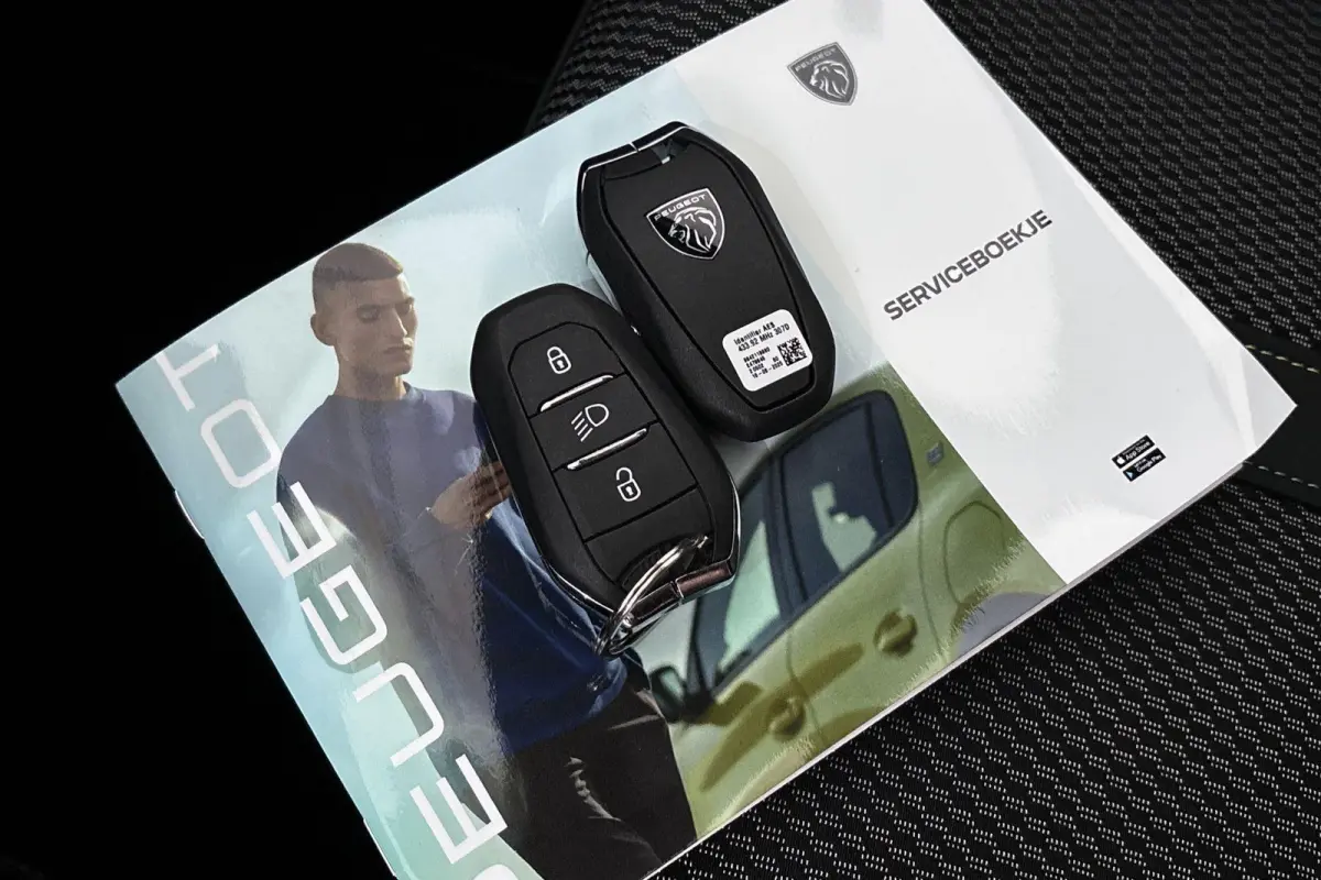 1.2 Hybrid 110 e-DCS6 GT 360 Camera Keyless LED Apple CarPlay