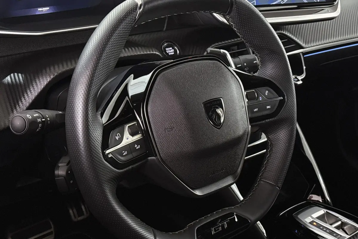 1.2 Hybrid 110 e-DCS6 GT 360 Camera Keyless LED Apple CarPlay