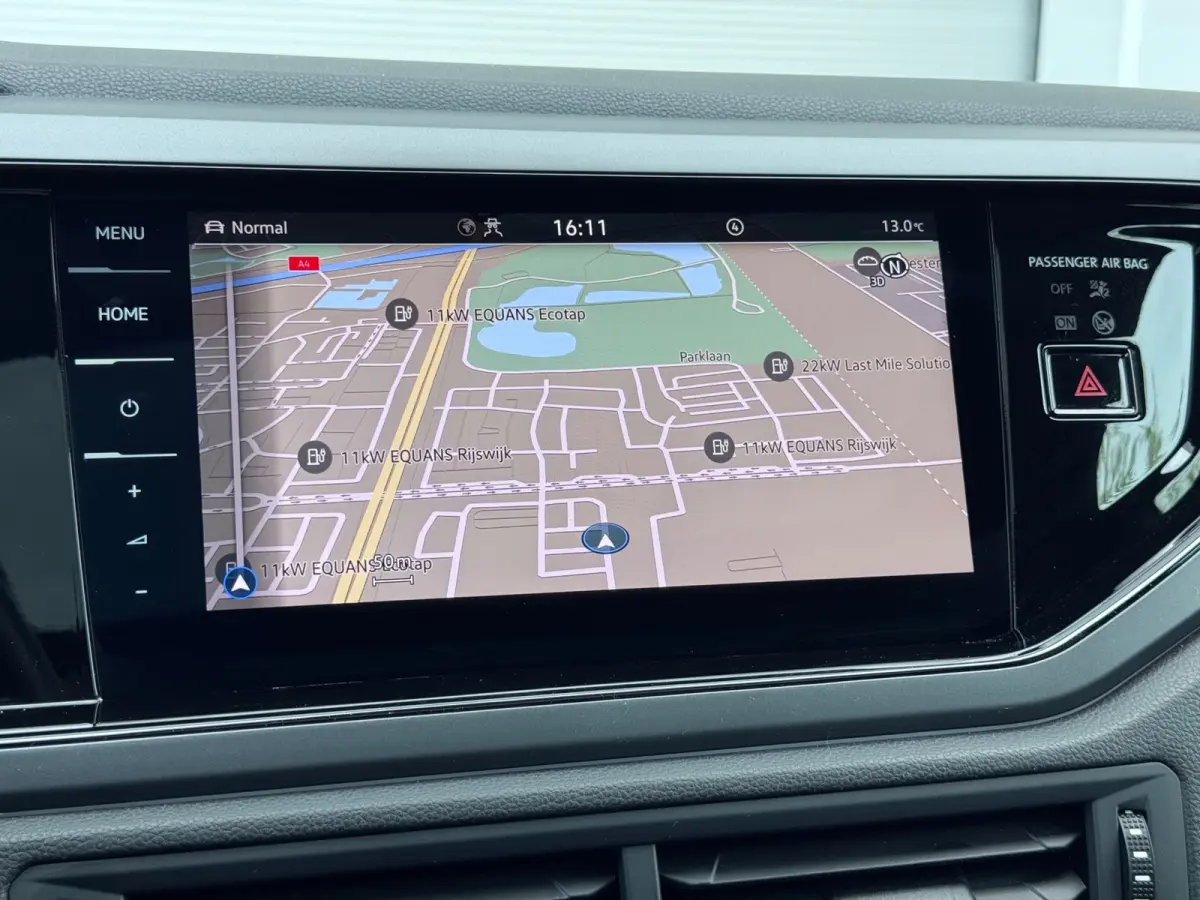 1.0 TSI R-Line Pano/Keyless/Blindspot