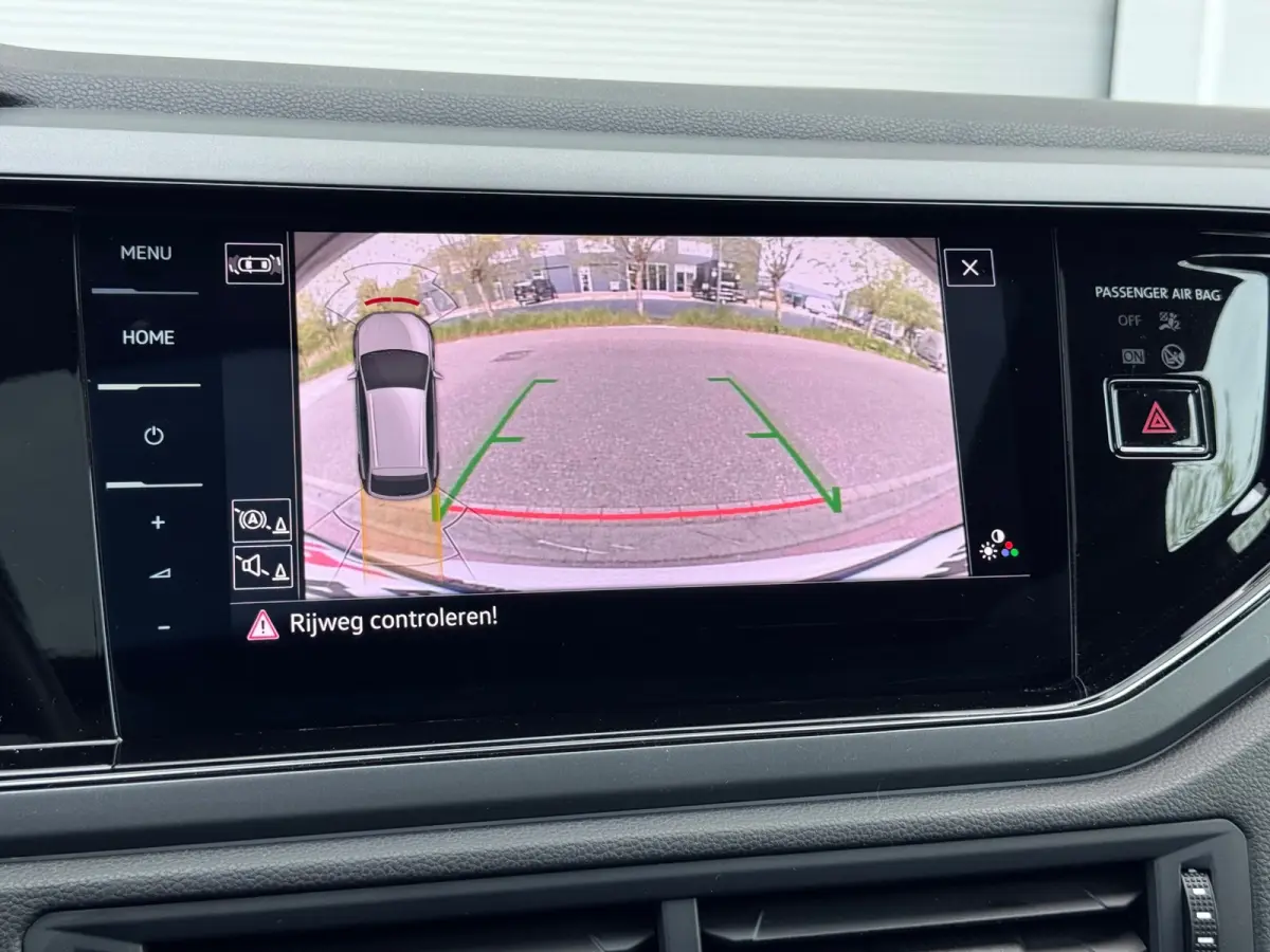 1.0 TSI R-Line Pano/Keyless/Blindspot