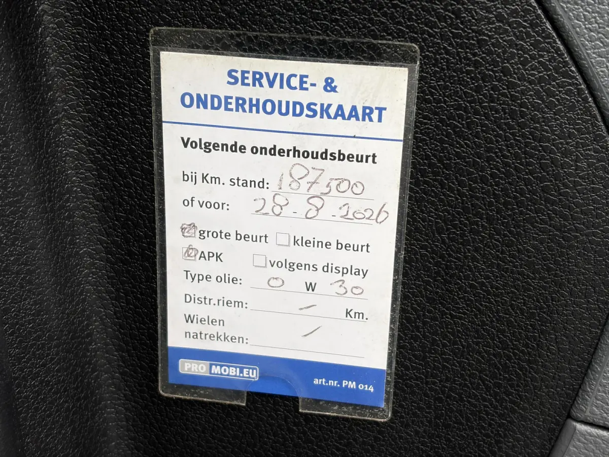 1.6 BlueHDI 95 M*HAAK*A/C*CRUISE*PDC*NAVI*3-PERS*