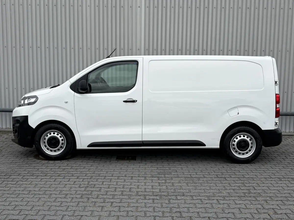 1.6 BlueHDI 95 M*HAAK*A/C*CRUISE*PDC*NAVI*3-PERS*