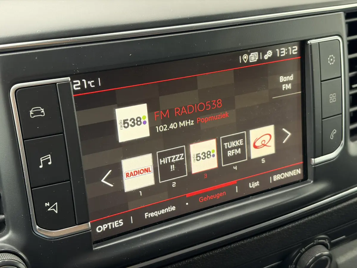 1.6 BlueHDI 95 M*HAAK*A/C*CRUISE*PDC*NAVI*3-PERS*