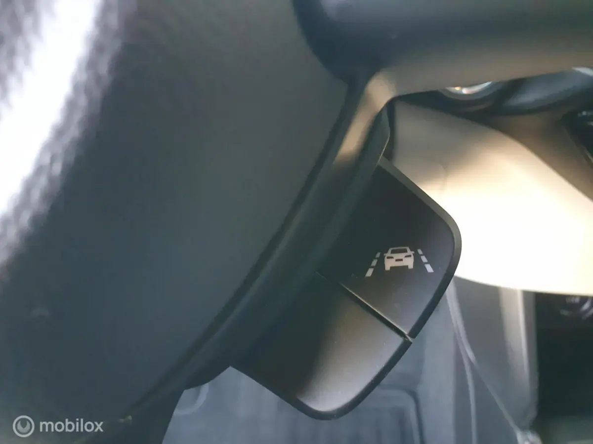 1.2 Style Smart Hybrid
