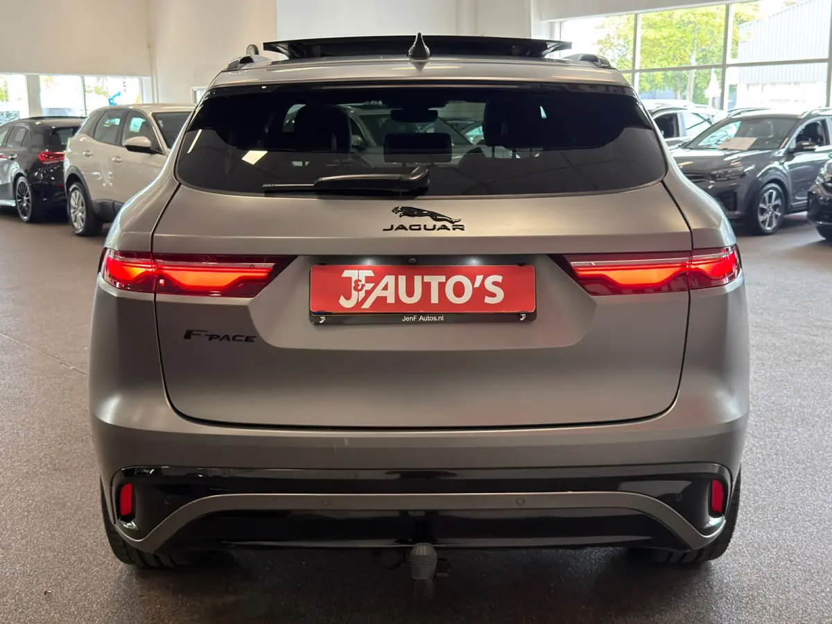 2.0 P400e PHEV| NAVIGATEI\CAMERA| LEDER | PANORAMA