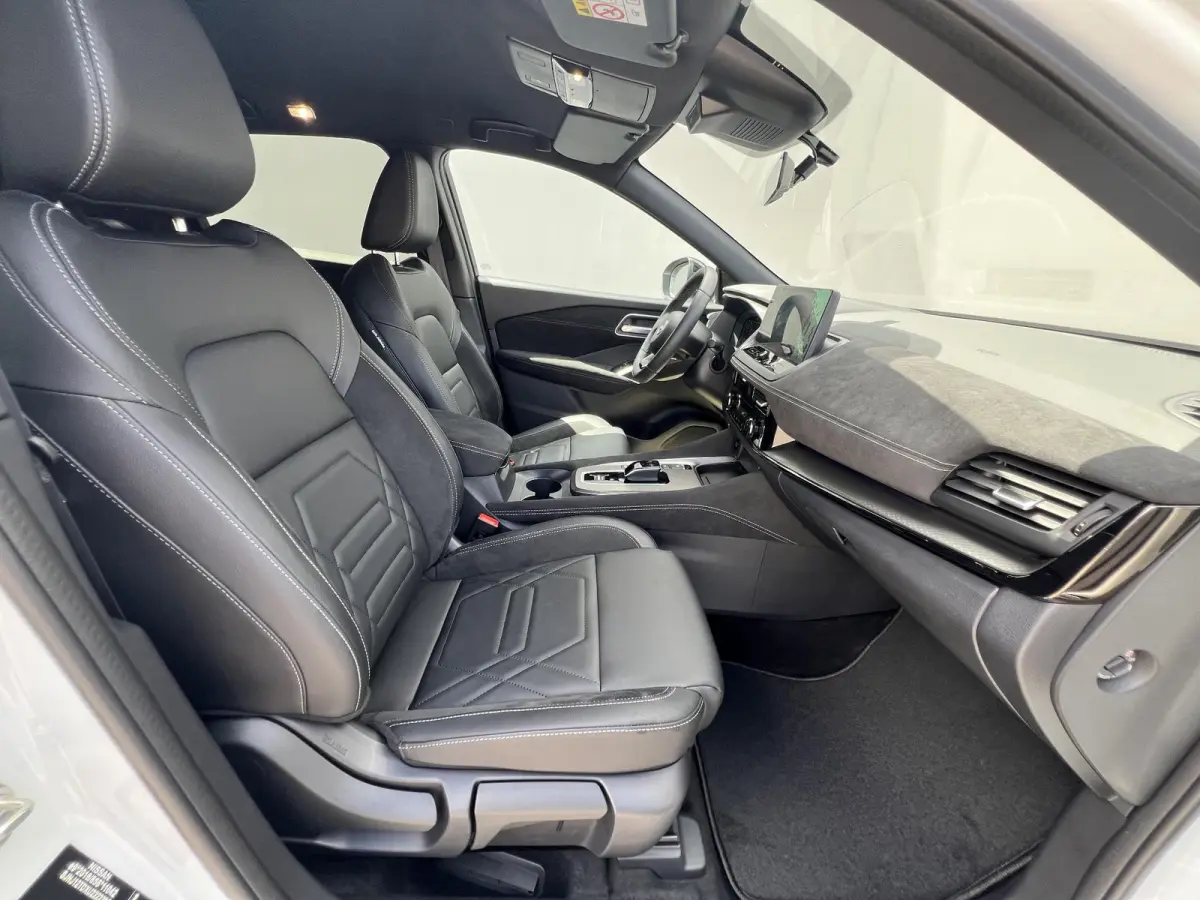 1.5 e-Power N-Design / Fabrieksgarantie tot 12-2028 / Leder Alcantara bekleding / HUD / Camera 360° / Navigatie / Apple Carplay Android / Elektr. stoel en klep / 20"LM wielen