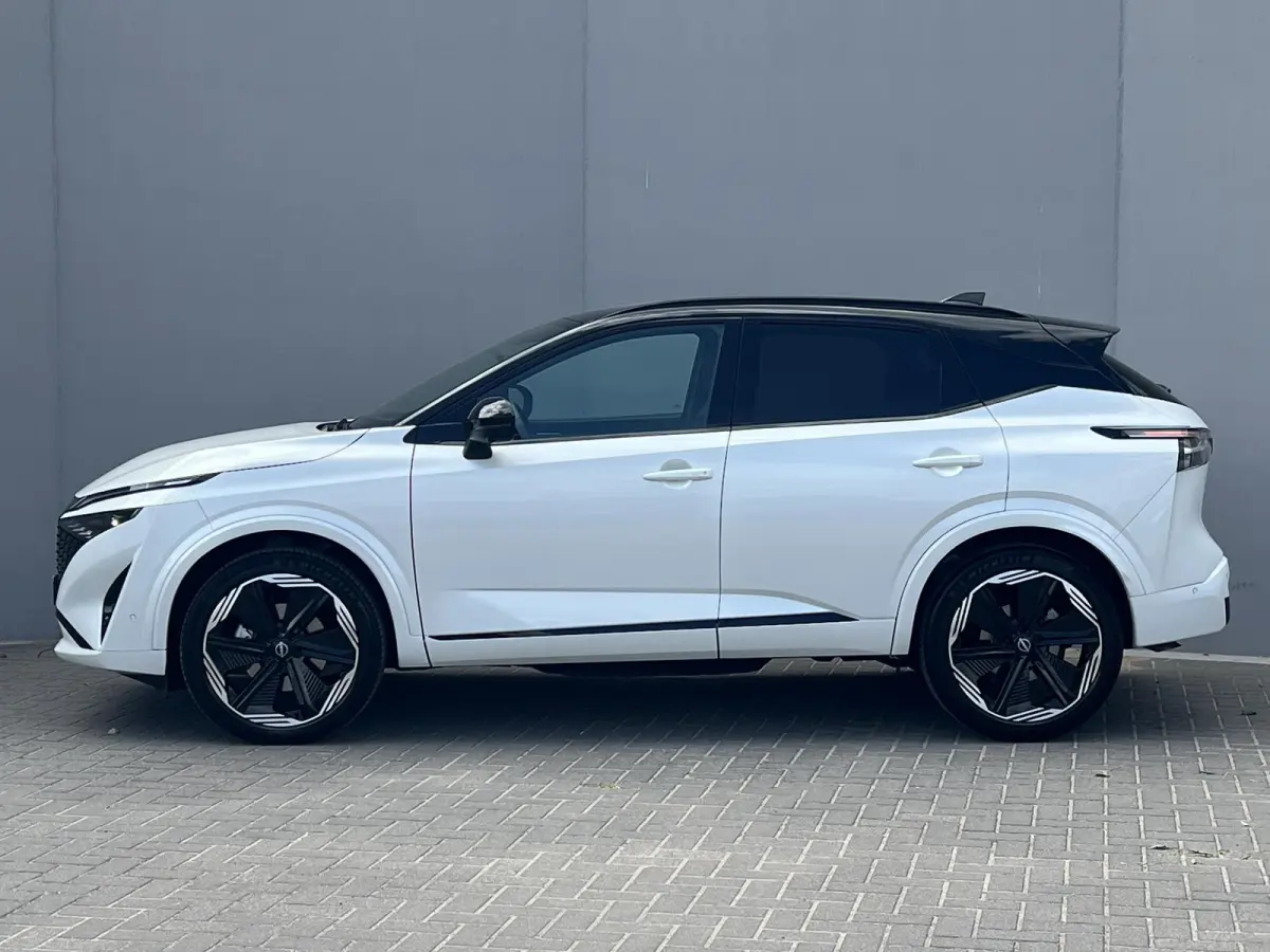 1.5 e-Power N-Design / Fabrieksgarantie tot 12-2028 / Leder Alcantara bekleding / HUD / Camera 360° / Navigatie / Apple Carplay Android / Elektr. stoel en klep / 20"LM wielen