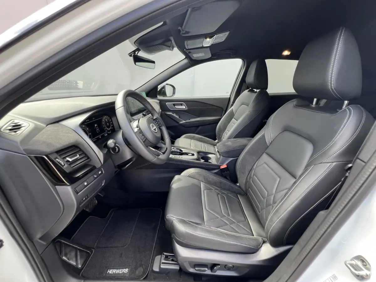 1.5 e-Power N-Design / Fabrieksgarantie tot 12-2028 / Leder Alcantara bekleding / HUD / Camera 360° / Navigatie / Apple Carplay Android / Elektr. stoel en klep / 20"LM wielen